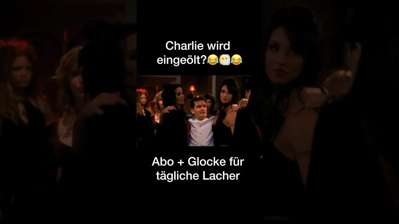 Ölt und salbt ihn – Lustige Szene aus Two and a Half Men