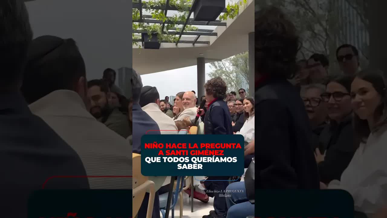 Pregunta secreta del árbitro a Santi Giménez