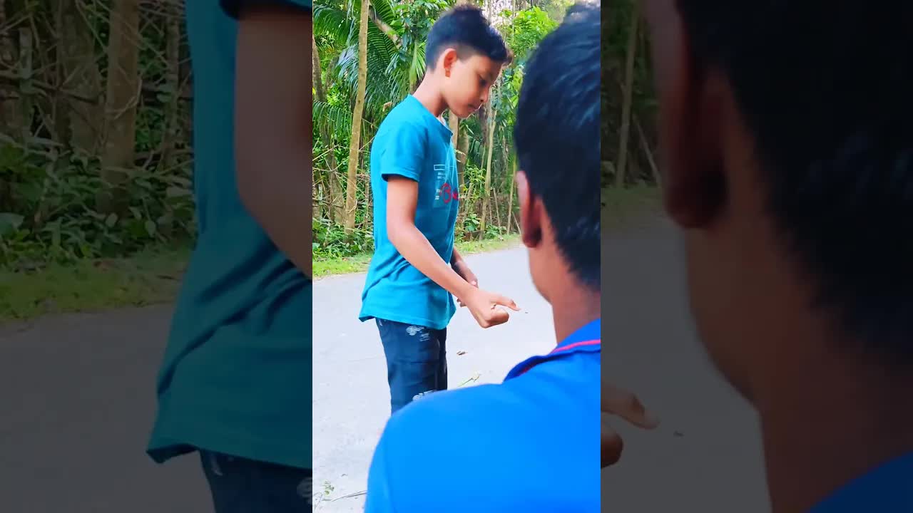 ছেলে কাস্টমারের মজার অভিজ্ঞতা