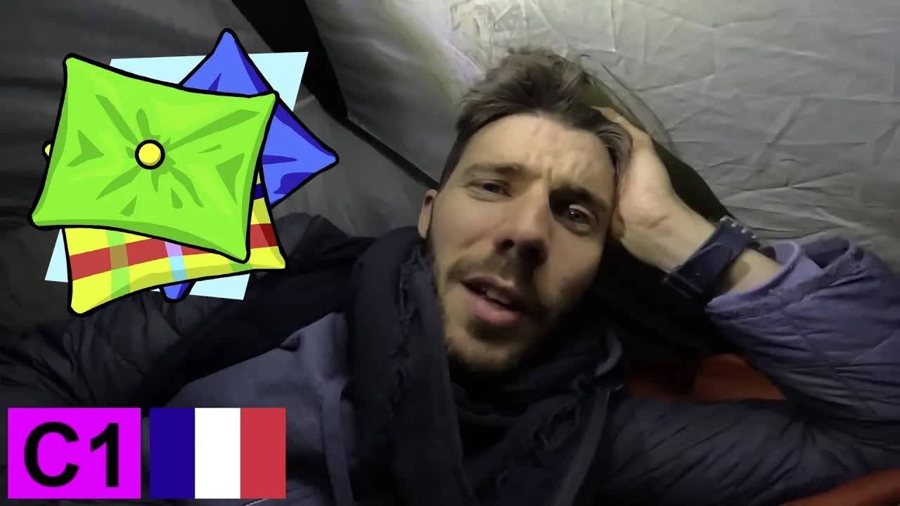 Installation en tente et soirée calme au camping
