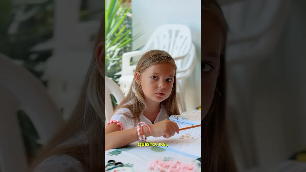 Nonna fa i compiti al posto della nipote