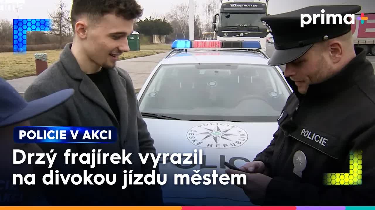 Arogantní mladý řidič se vysmál policii