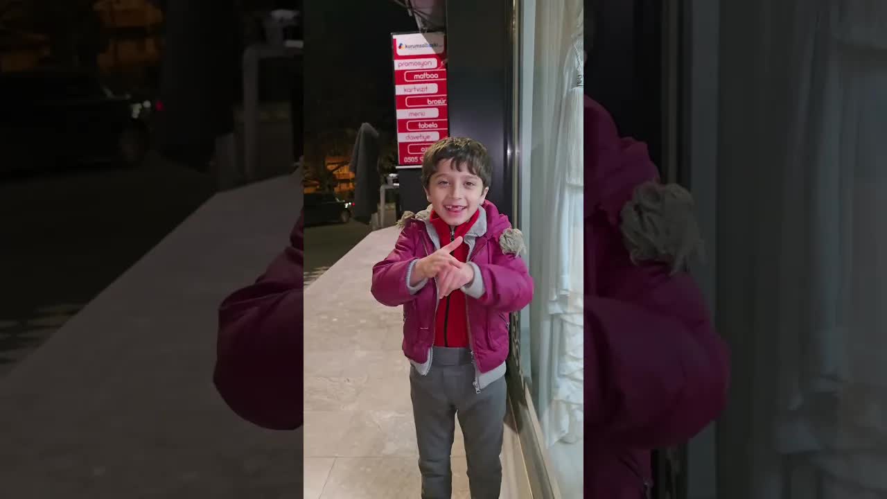 شراء بيجامة جديدة وأم تعيد تدويرها