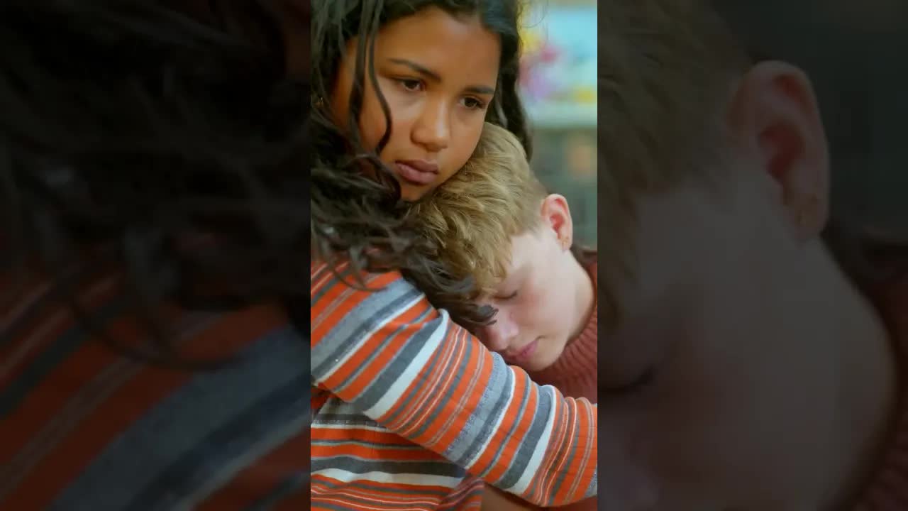 Kaya føler sig isoleret i klassen