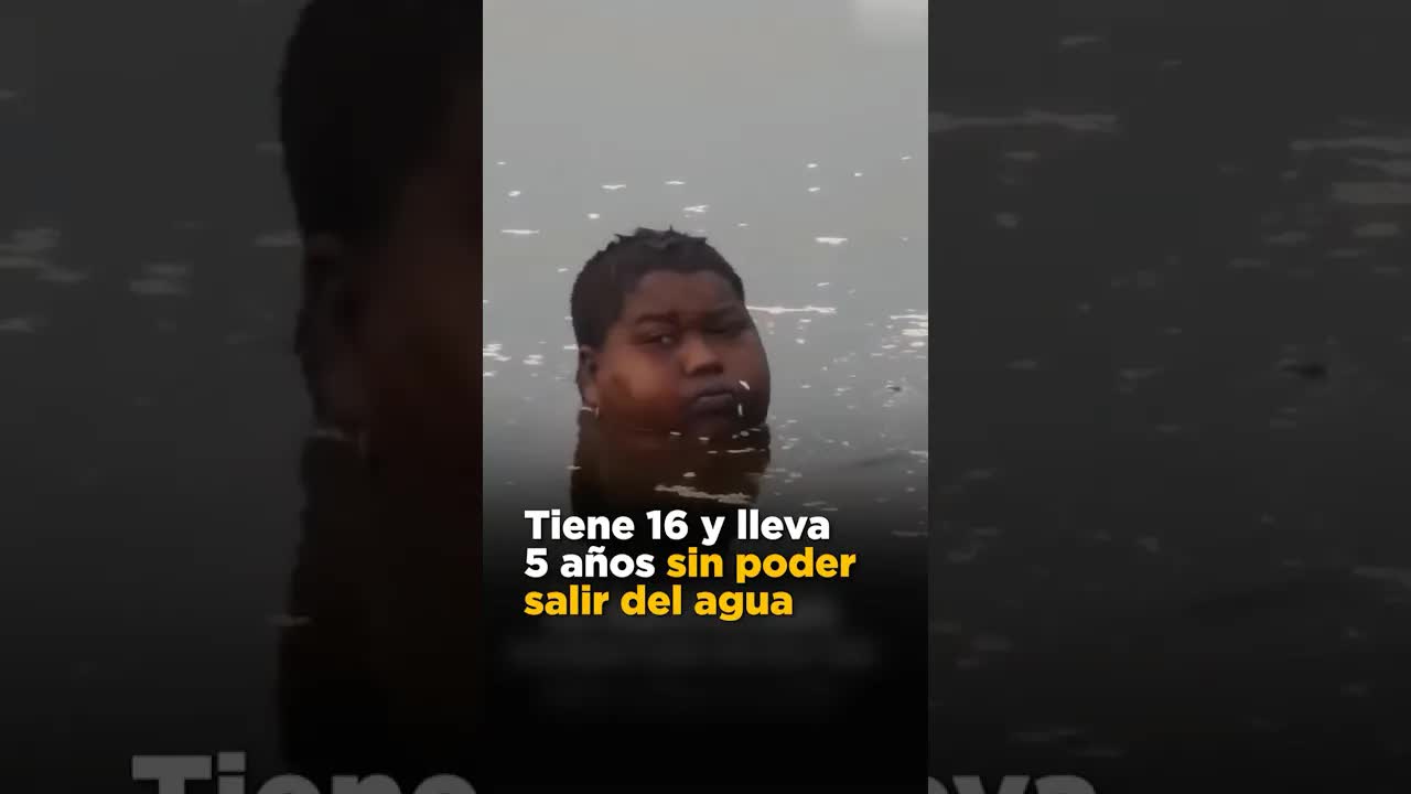 Joven lleva 5 años viviendo en el agua