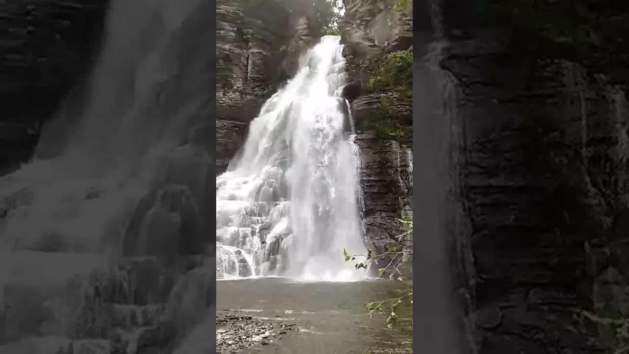 Vizito al Frontenac Akvofalo kun Skoltoj