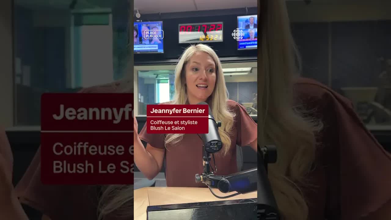 Les coiffeurs discutent des tendances capillaires rétro