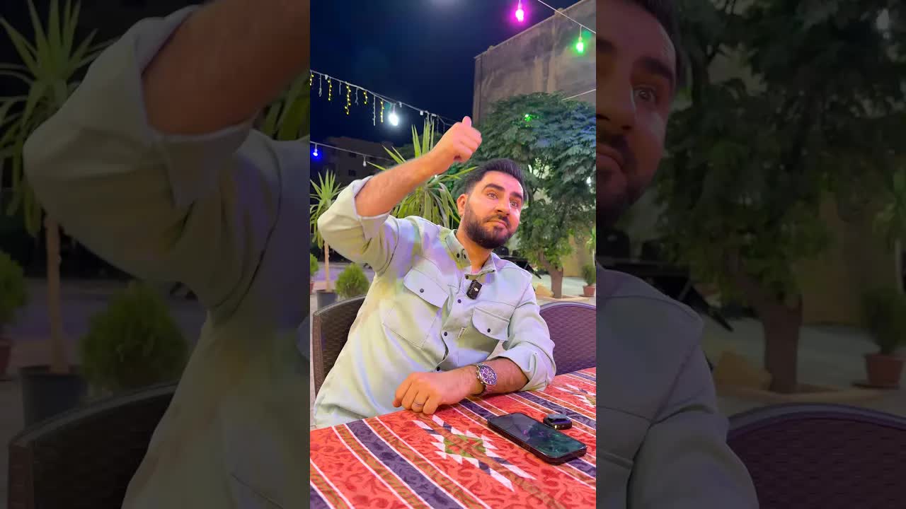 عمو يدفع الحساب بالخطأ ويضحك الجميع