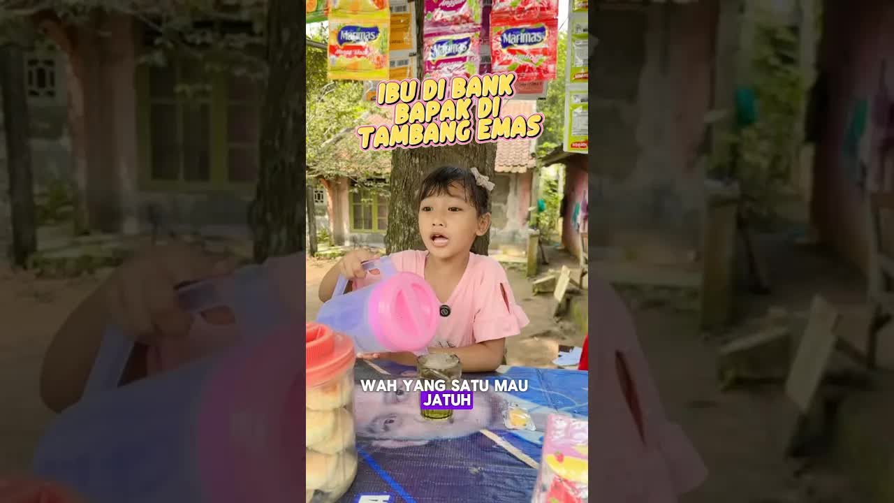 Orang tua jualan, anak juga ikut jualan