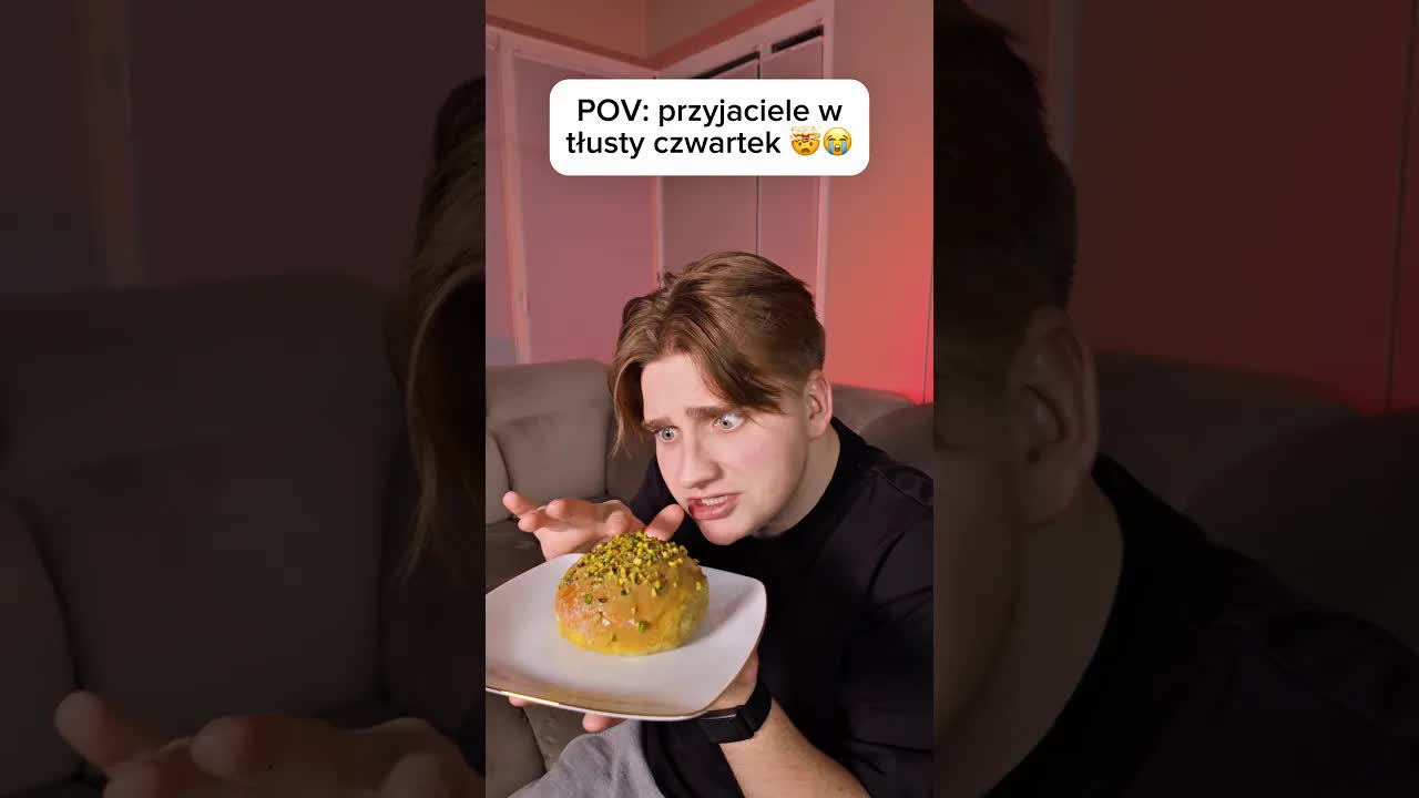 Przyjaciele i pączki w Tłusty Czwartek