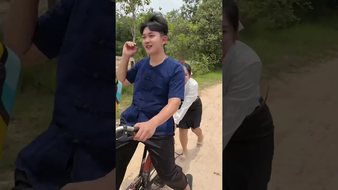 ครูสาวถูกส่งไปโรงเรียนกลางแดดร้อนแรง