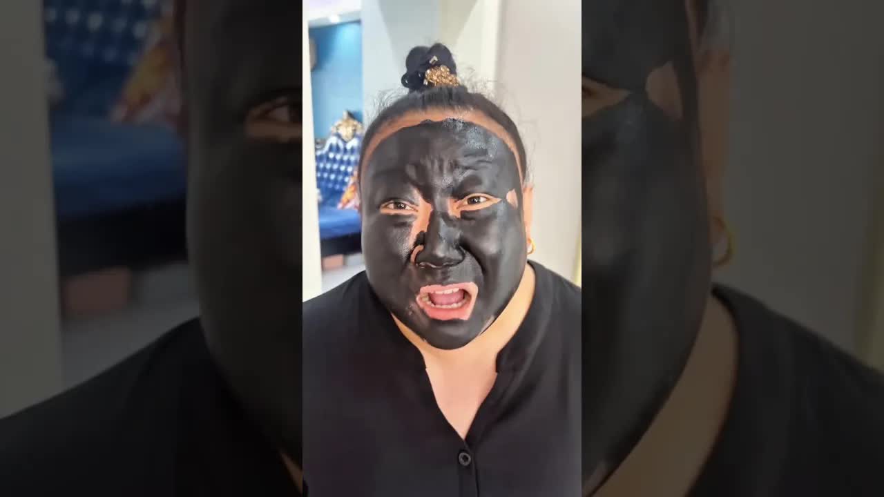 حاولت تنظيف وجه أمي لكن الأمر سار بشكل فظيع