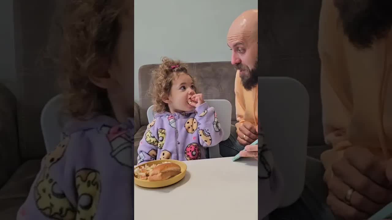София покажи с пръстчето едно