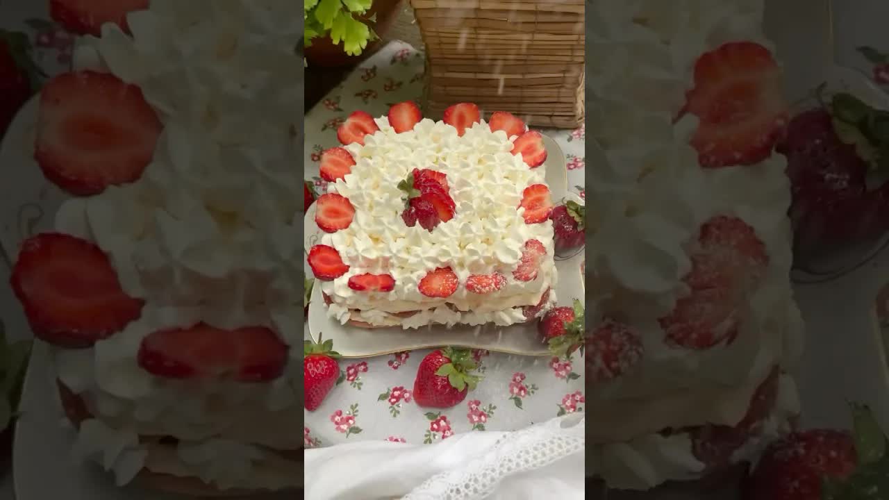 Tiramisù alle fragole in 10 minuti
