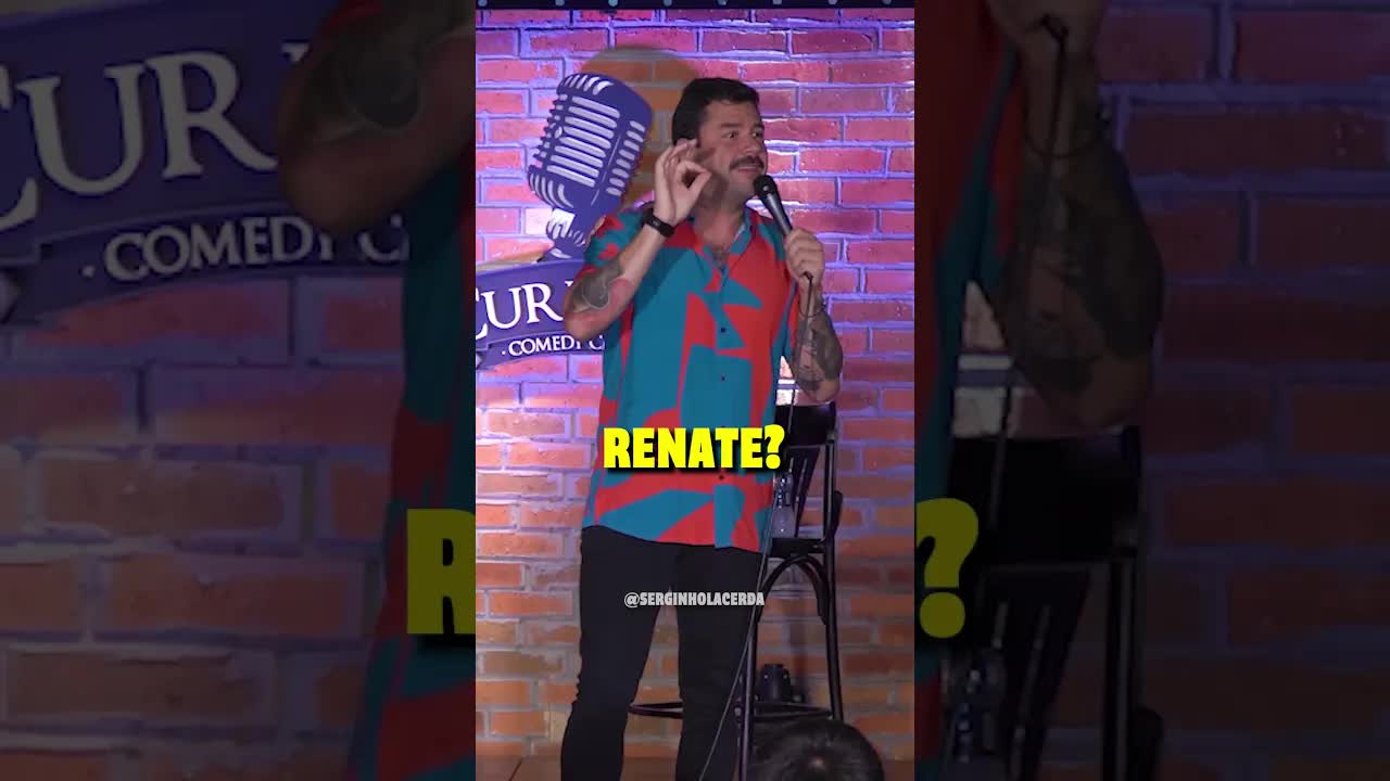 A vó Renate entra no palco
