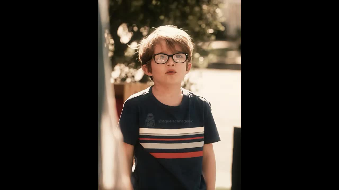 Criança se esconde quando os pais se separam
