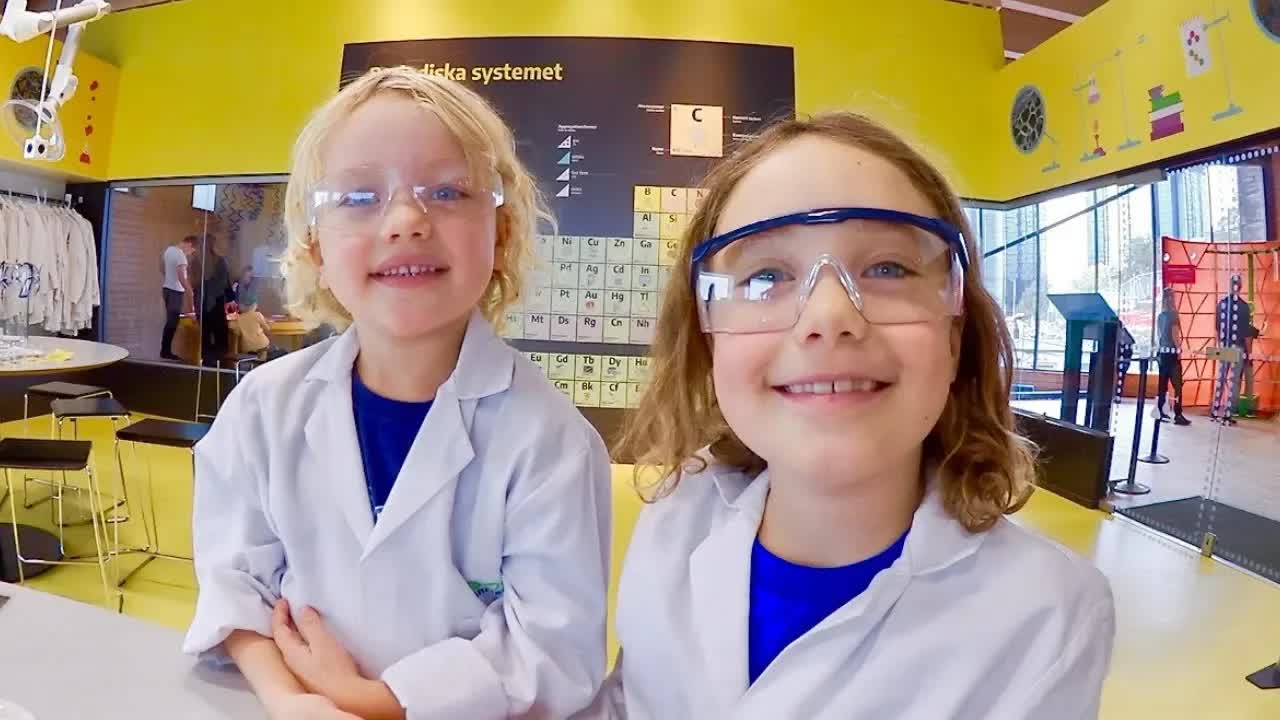 Familjen i Göteborg: Slime och Djur