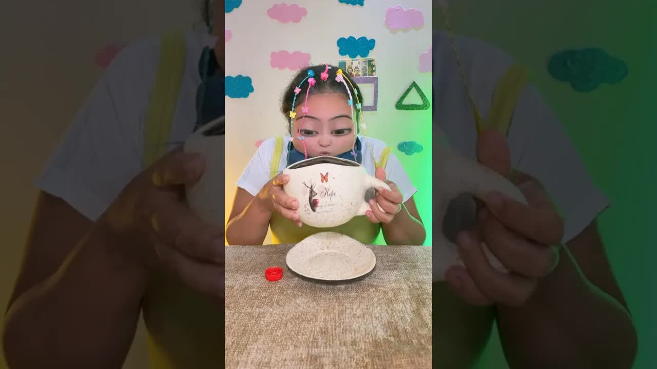 أكبر كوب كولا في العالم عند أمونة