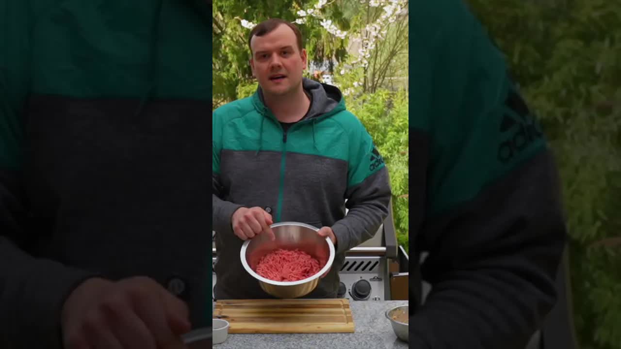 Taco Burger auf dem Grill zubereiten
