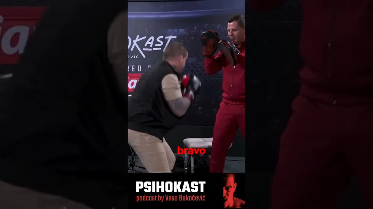 Vaso trenira kombinacije za boks meč