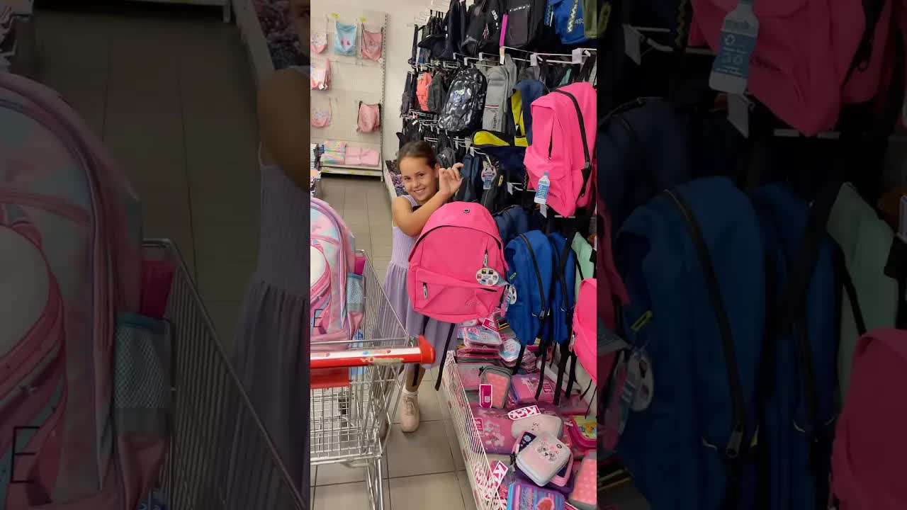 Izazov lajkova za Anđelin novi ranac