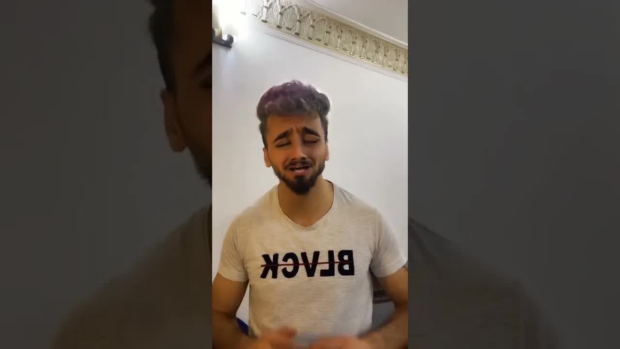 أخوك الصغير يأخذ جبسك