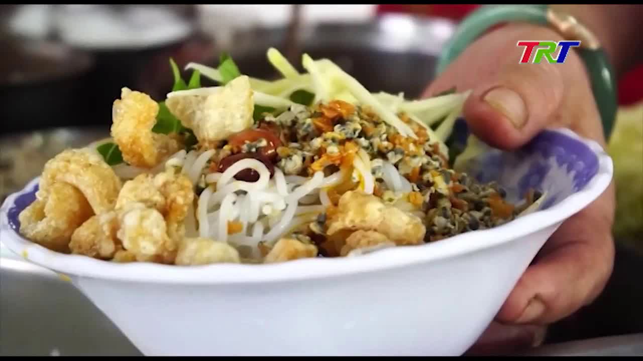 Khám Phá Ẩm Thực Đặc Sản Huế