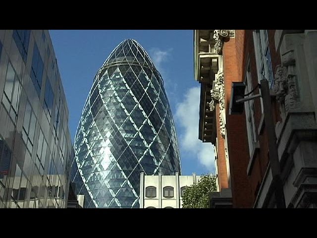 Eladó az uborkának nevezett londoni felhőkarcoló