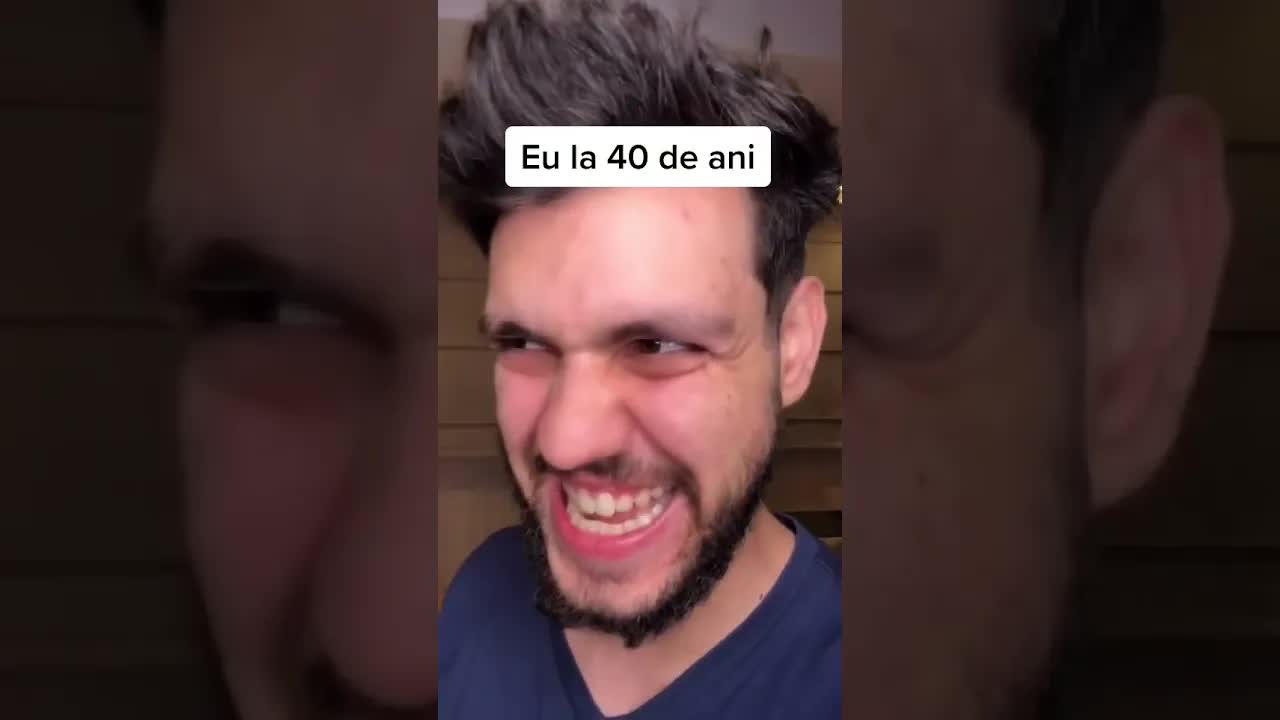 Bătrânii care cer nepoțel ca pe un câine