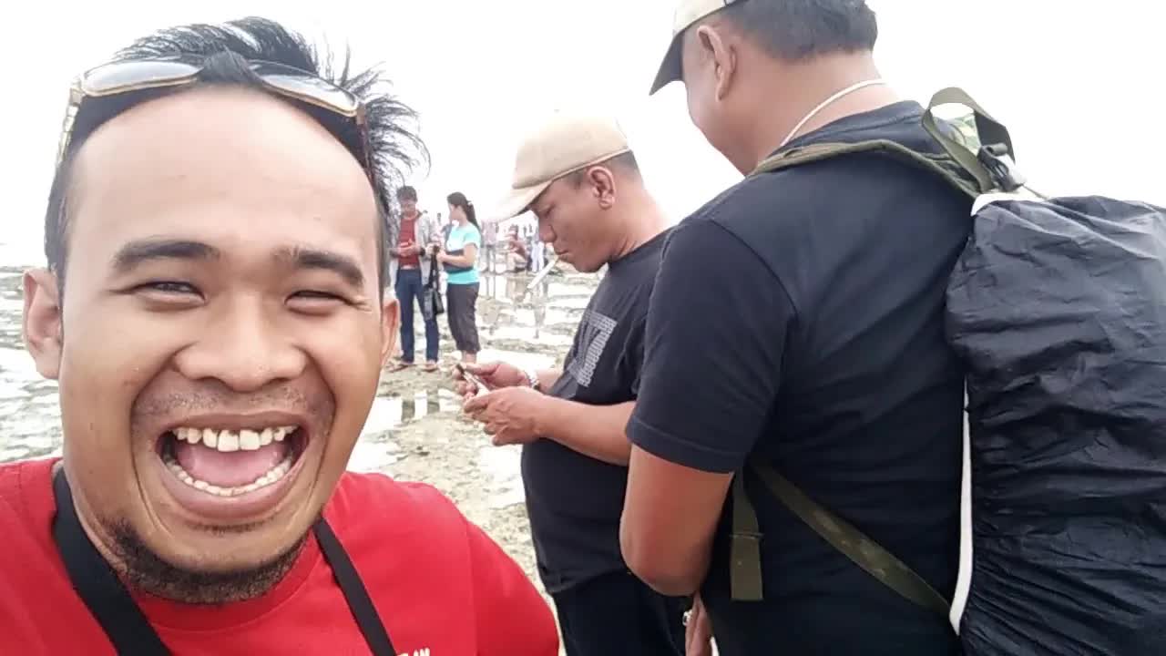 Perjalanan vlog ke Nias Selatan dan pantai Surake