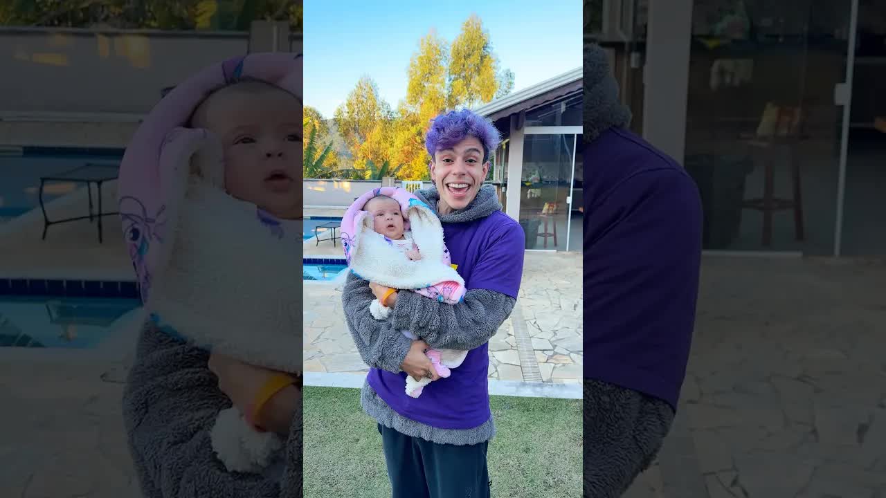 Pai veste fantasia de guerreira do K-pop para acalmar bebê