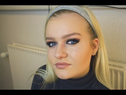 Forbereder Juleaften med Flæskesteg og Makeup