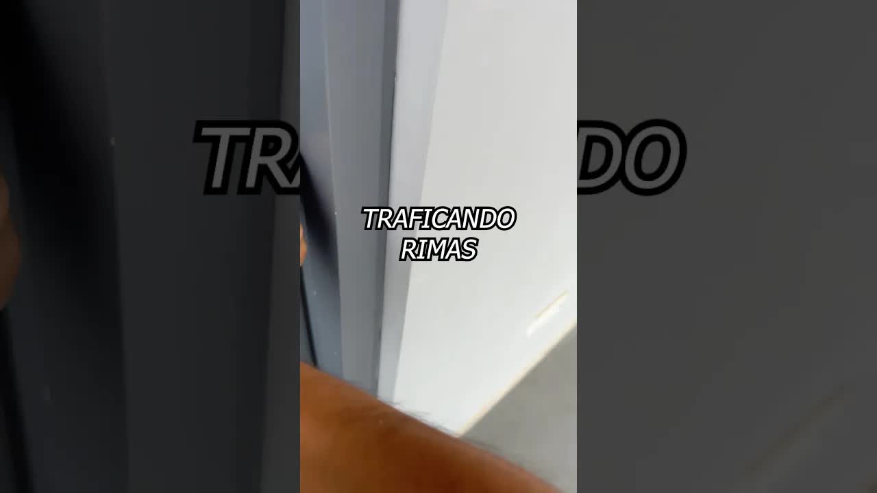 Traficando rimas y insultos divertidos