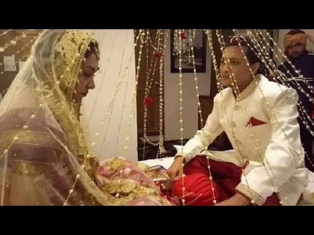 বিয়ের দিন স্বামী-স্ত্রীর মজার খেলা