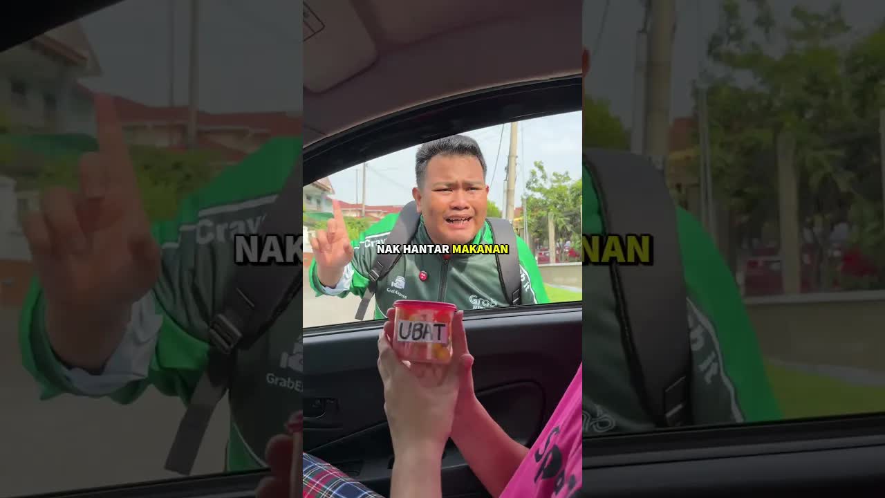 Pelapor Makanan Selamatkan Nyawa Pelanggan