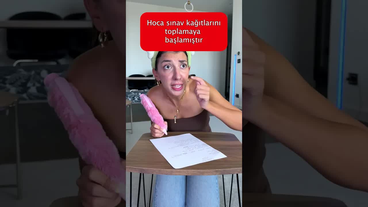 Sınavda öğretmen ve öğrencinin komik diyaloğu