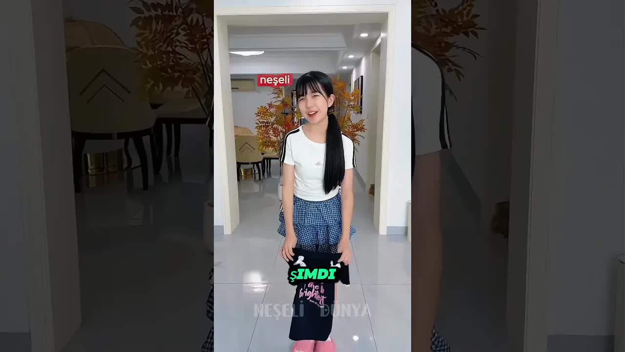 İki kardeşin eğlenceli kıyafet yarışması