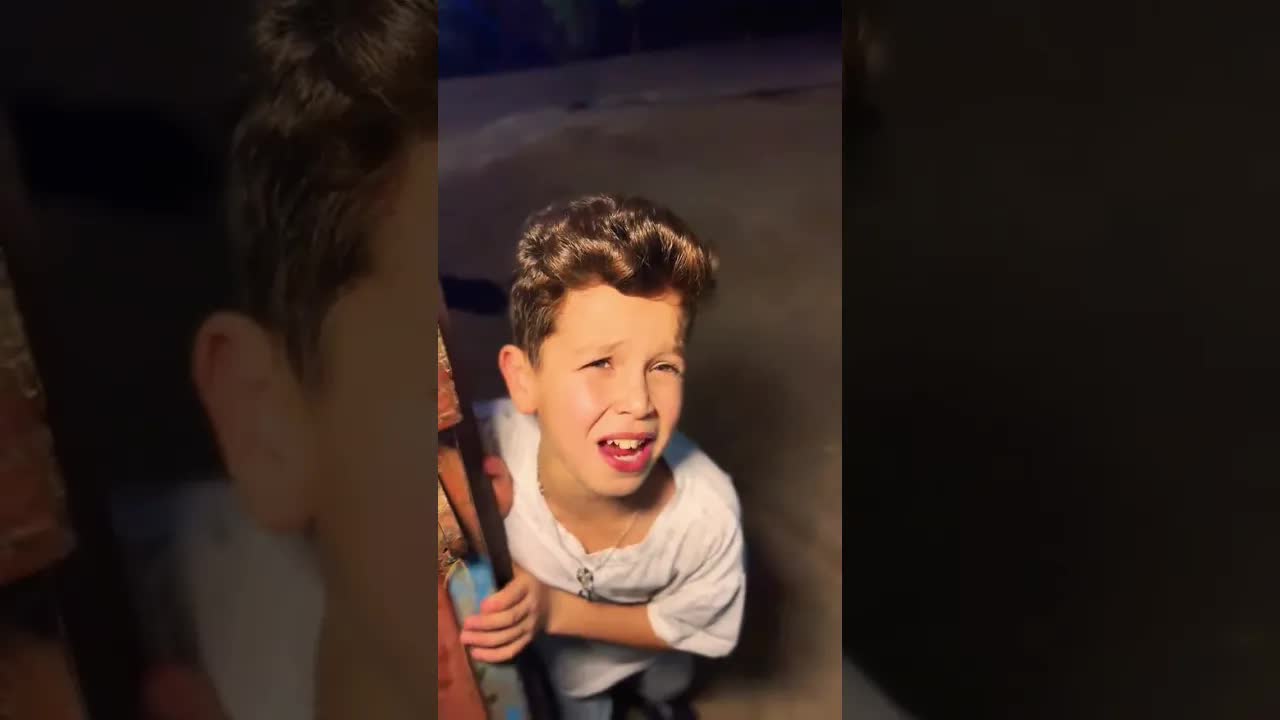 مكالمة مرعبة وزائر غامض في منتصف الليل