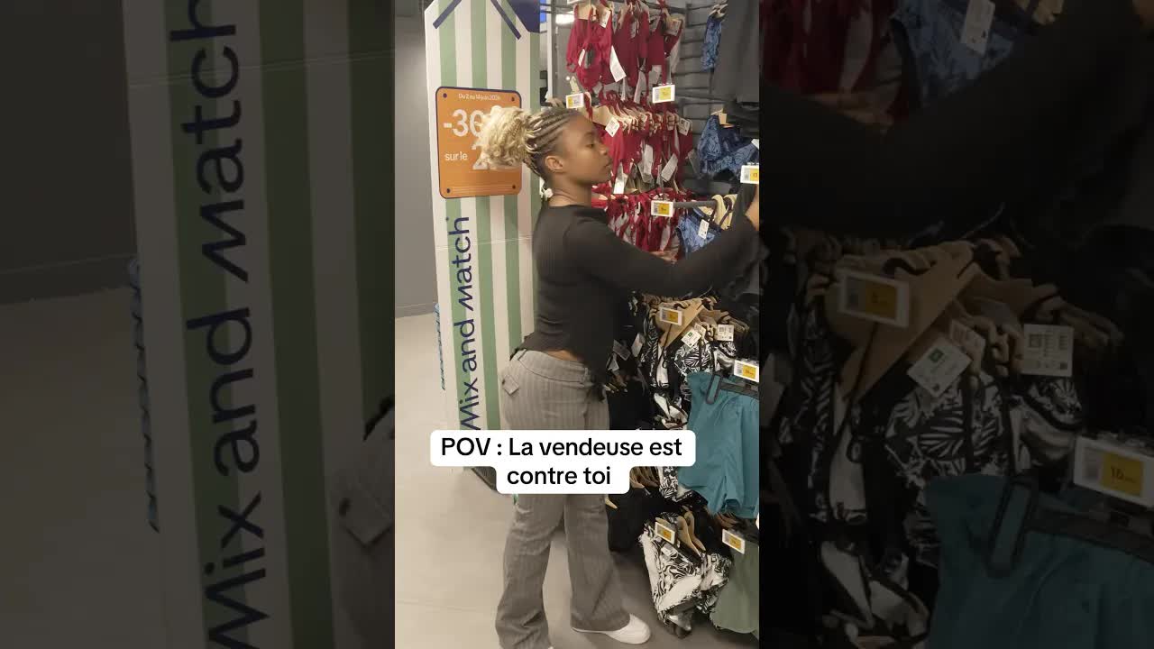 Je veux un maillot de bain rouge