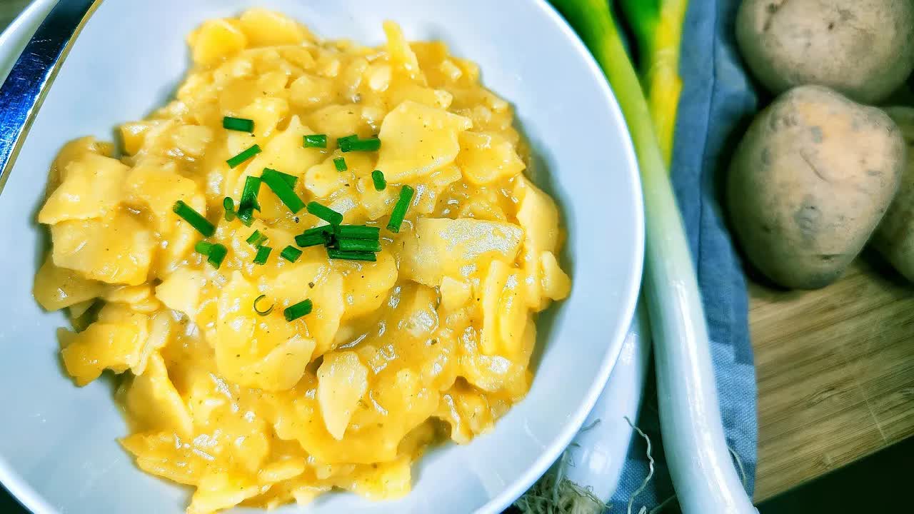 Perfekter schwäbischer Kartoffelsalat mit Essig & Öl