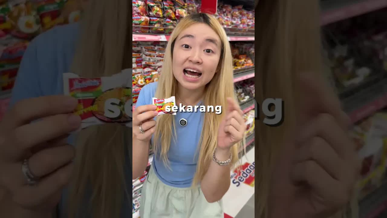 Menyembunyikan Makanan Mini di Supermarket