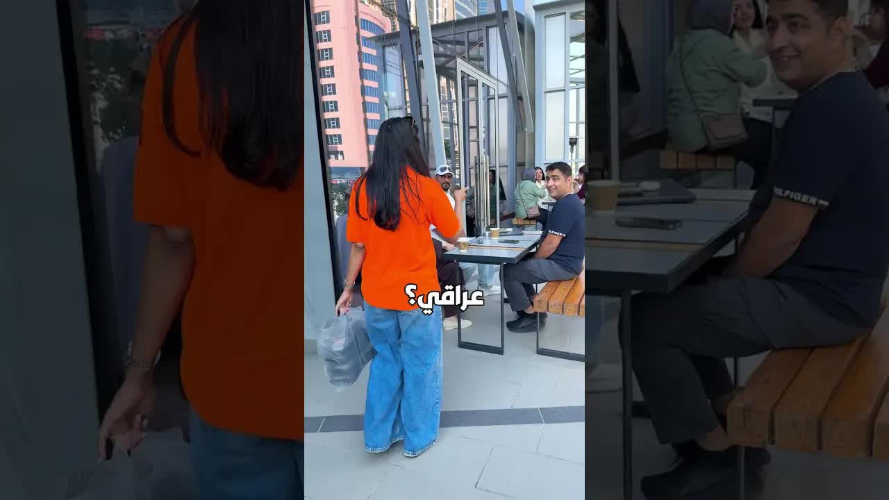 توزيع ورق عنب على عراقيين في البحرين
