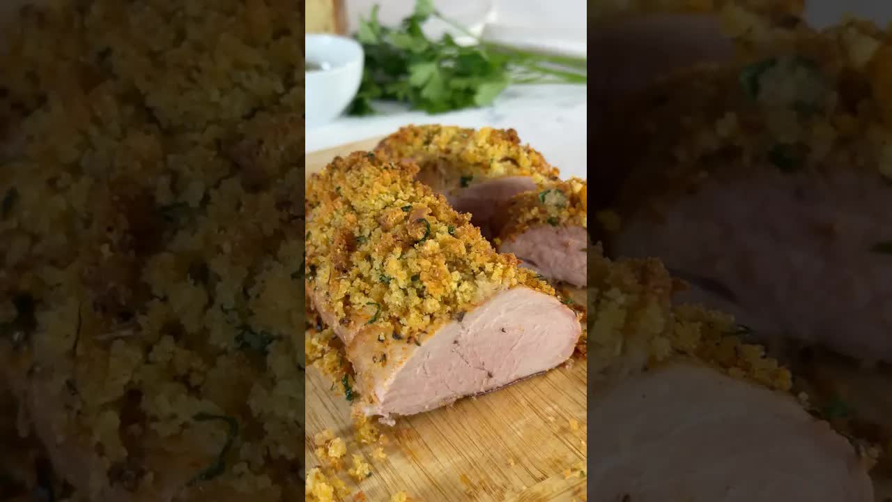 Lombinho de porco com crosta de broa e batatinhas