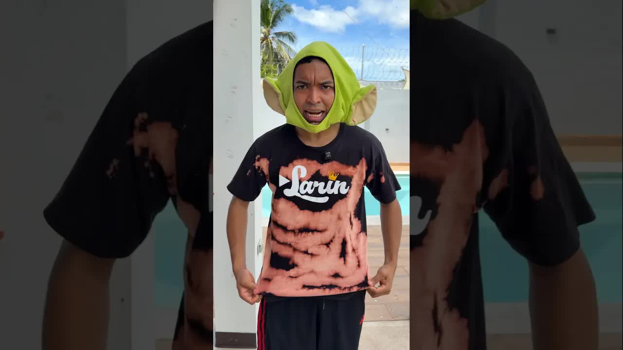 Jugando a los pistolazos de agua con trampa