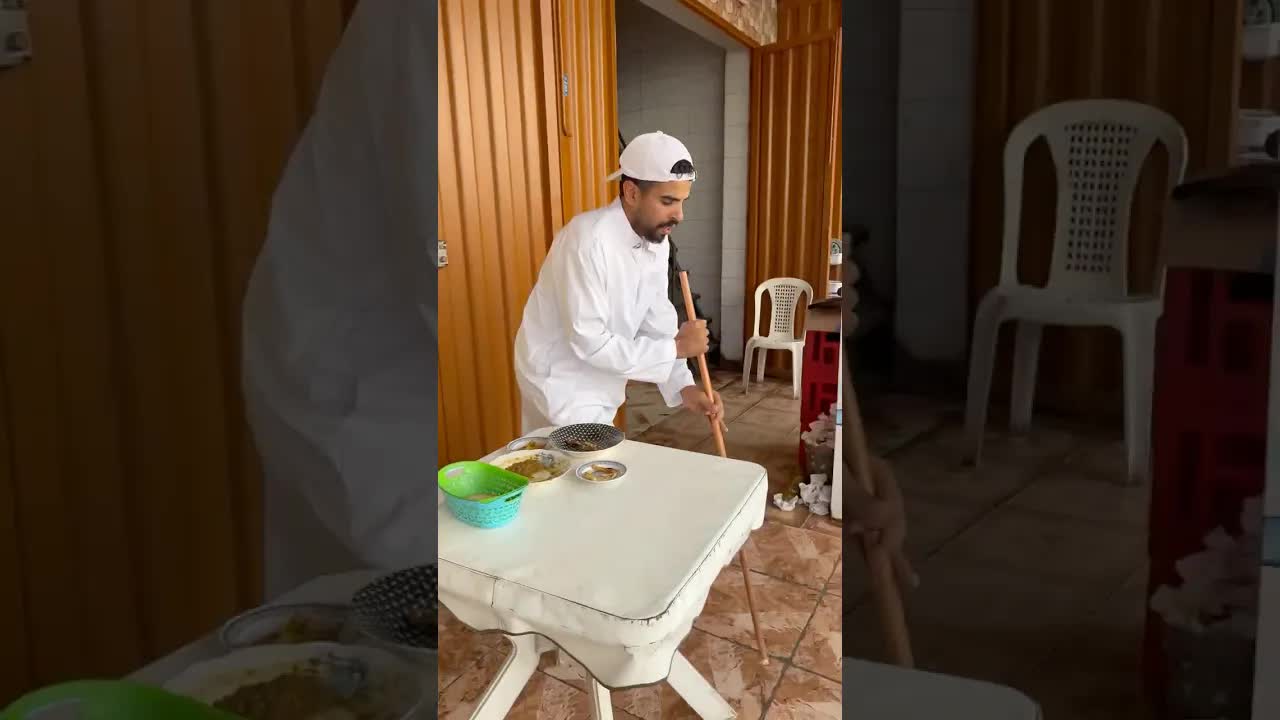 رجل مسكين يأكل كل يوم ويأخذ 50 درهم
