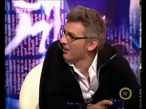 Juci vicces jelenete a színpadon