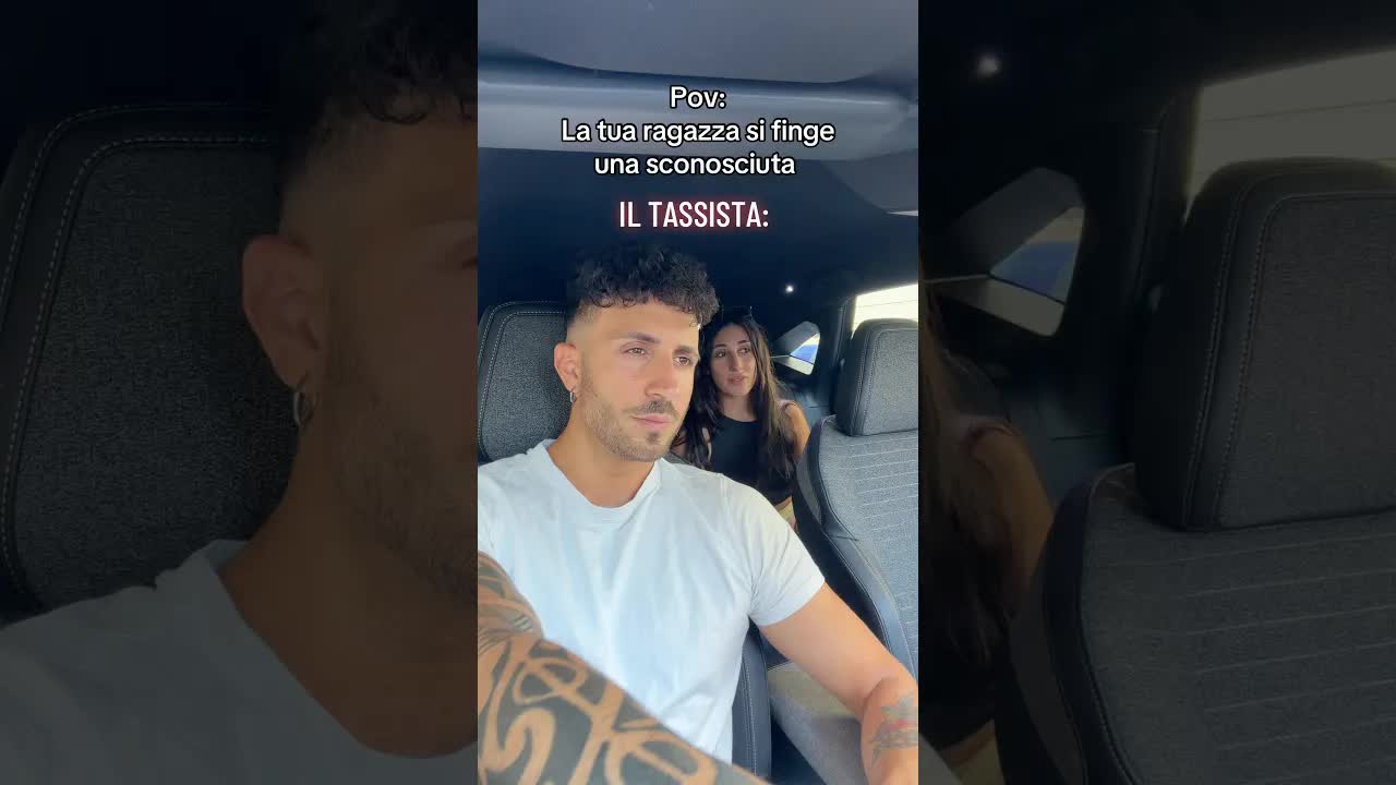 Il finale imbarazzante in un taxi