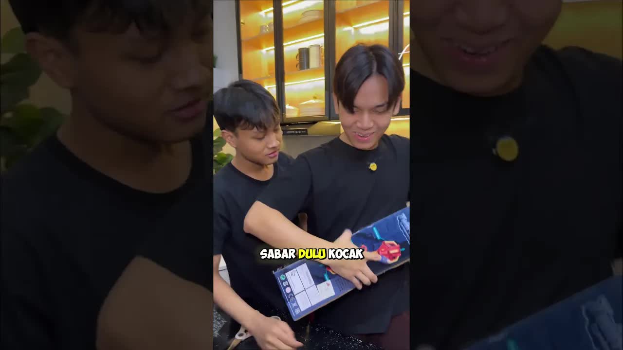 Unboxing Paket Misterius Game Free Fire