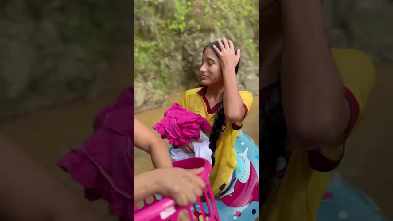Vamos al río con la tía a lavar ropa