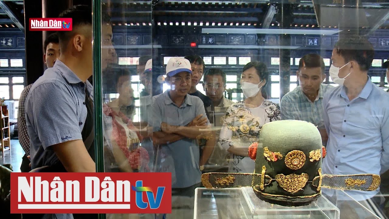Khám phá Bảo tàng Cổ vật Cung đình Huế